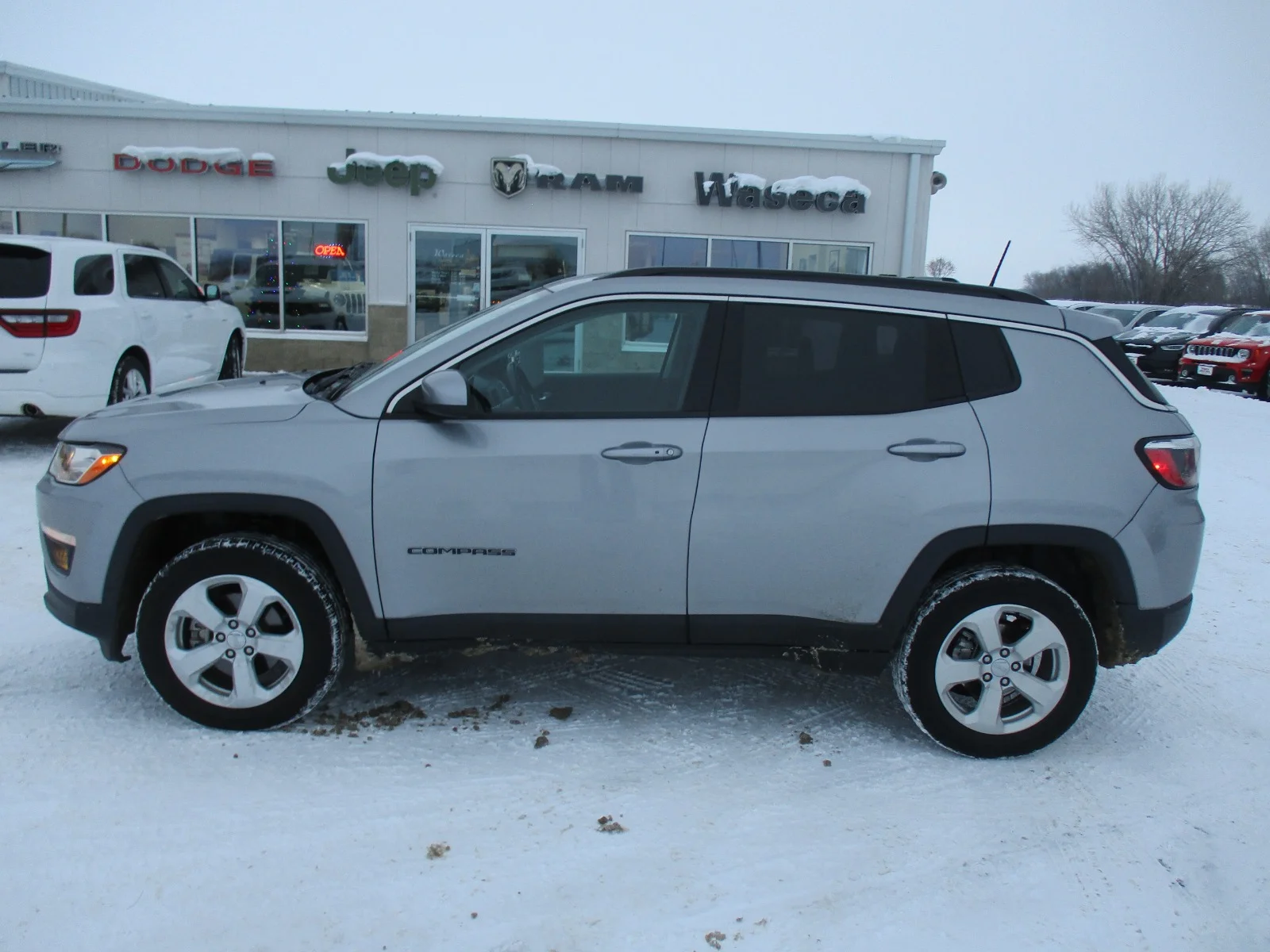Used 2021 Jeep Compass Latitude with VIN 3C4NJDBBXMT584098 for sale in Waseca, Minnesota