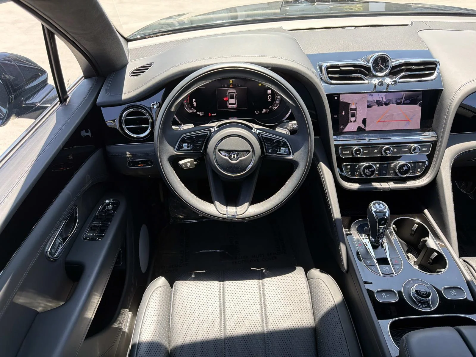 2024 Bentley Bentayga - Photo 9