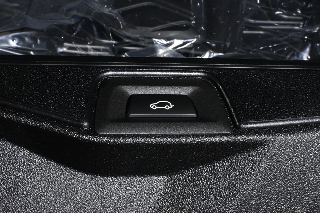 Used 2026 Blue BMW xDrive40i image 40