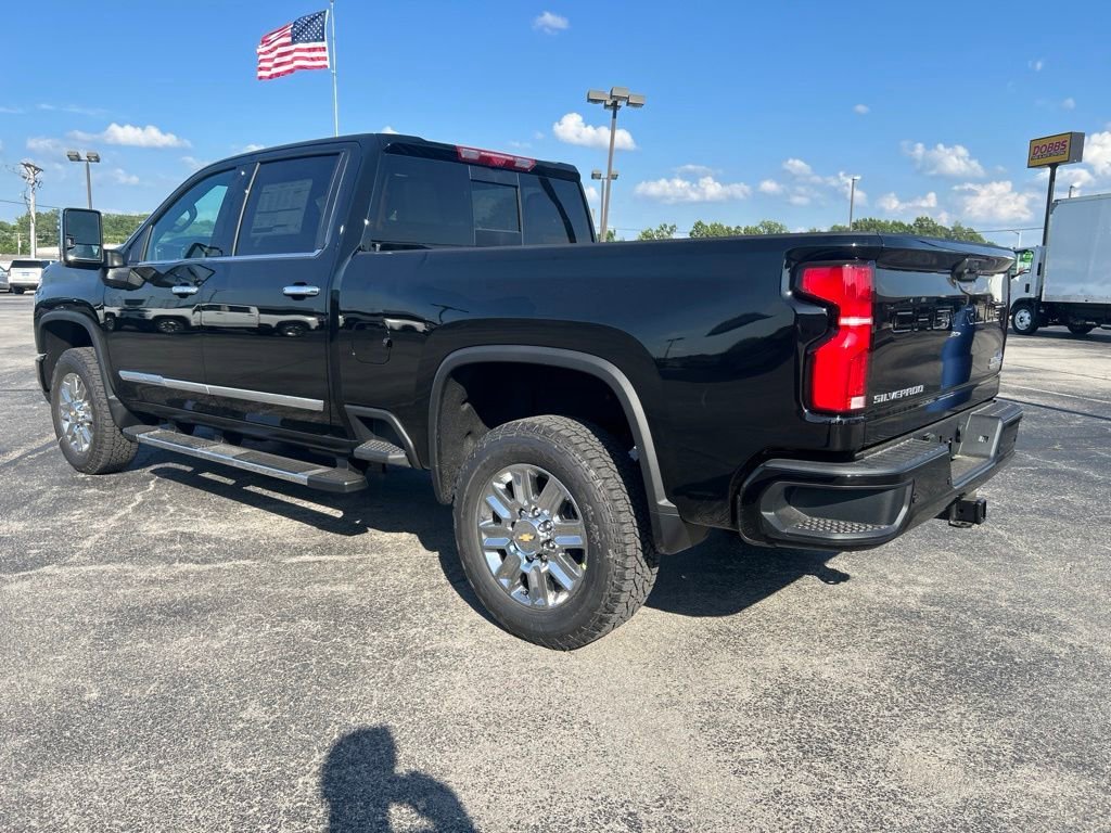 New 2026 Black Chevrolet High Country image 6