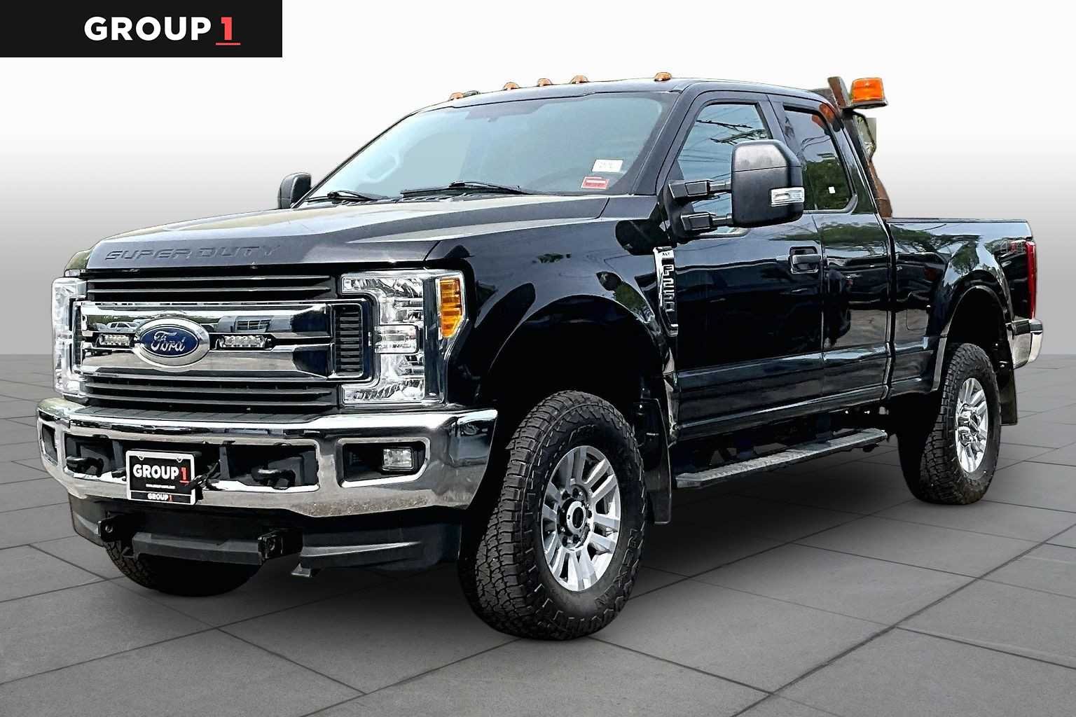 2017 Ford F-250 XLT 4x4 SuperCab 8' Box's photo