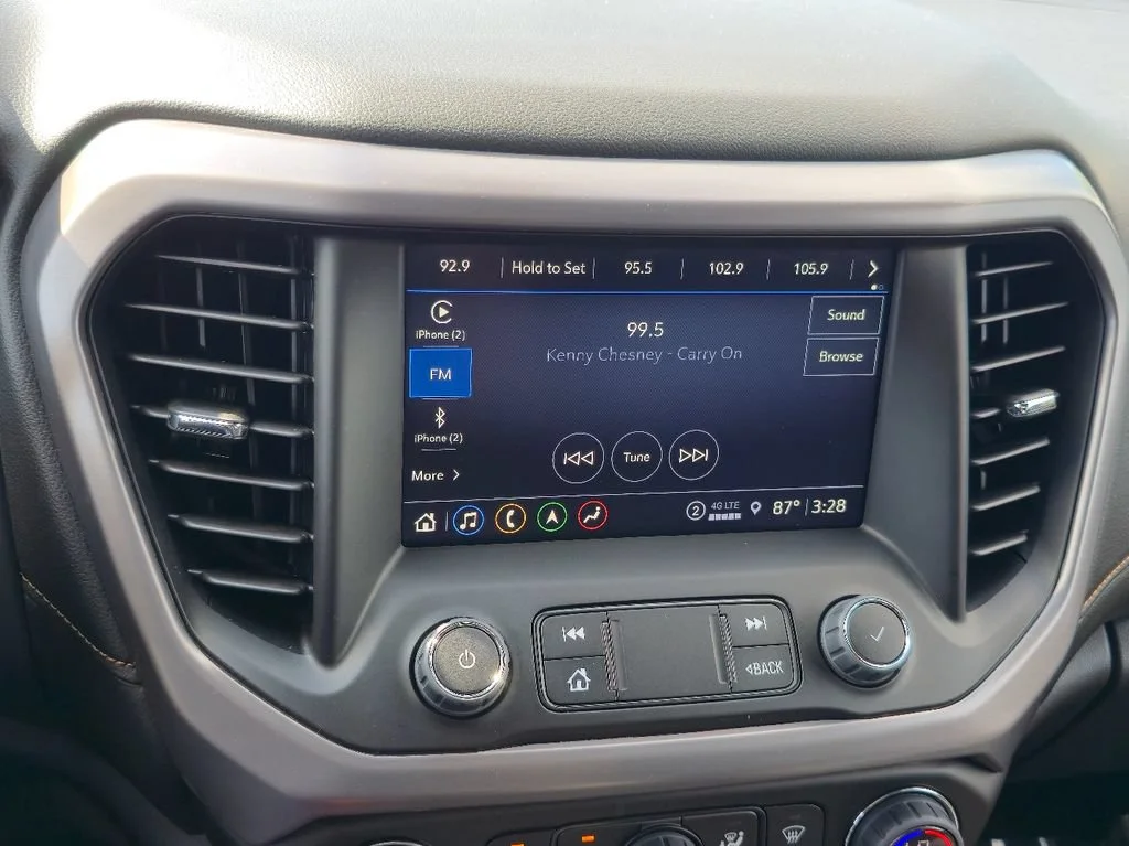 2023 GMC Acadia AT4 - Photo 15