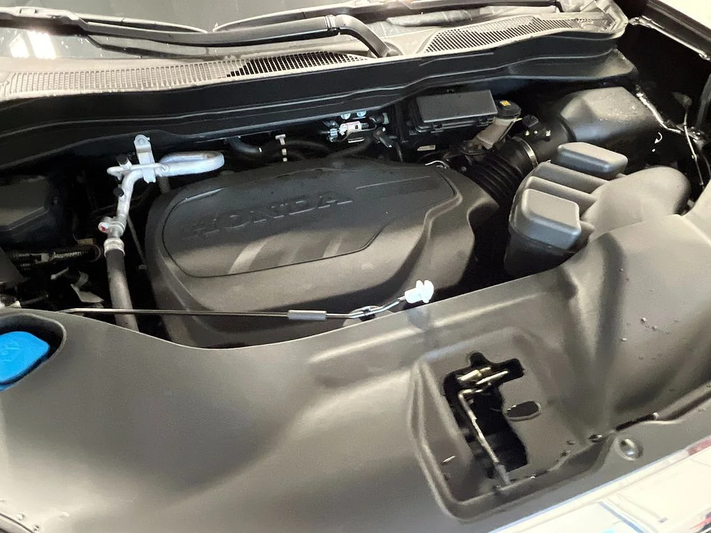 New 2026 Crystal Black Pearl Honda RTL image 12