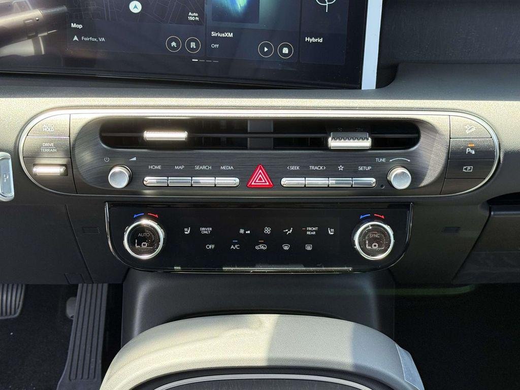New 2026 Titan Green Hyundai SEL 8P image 20