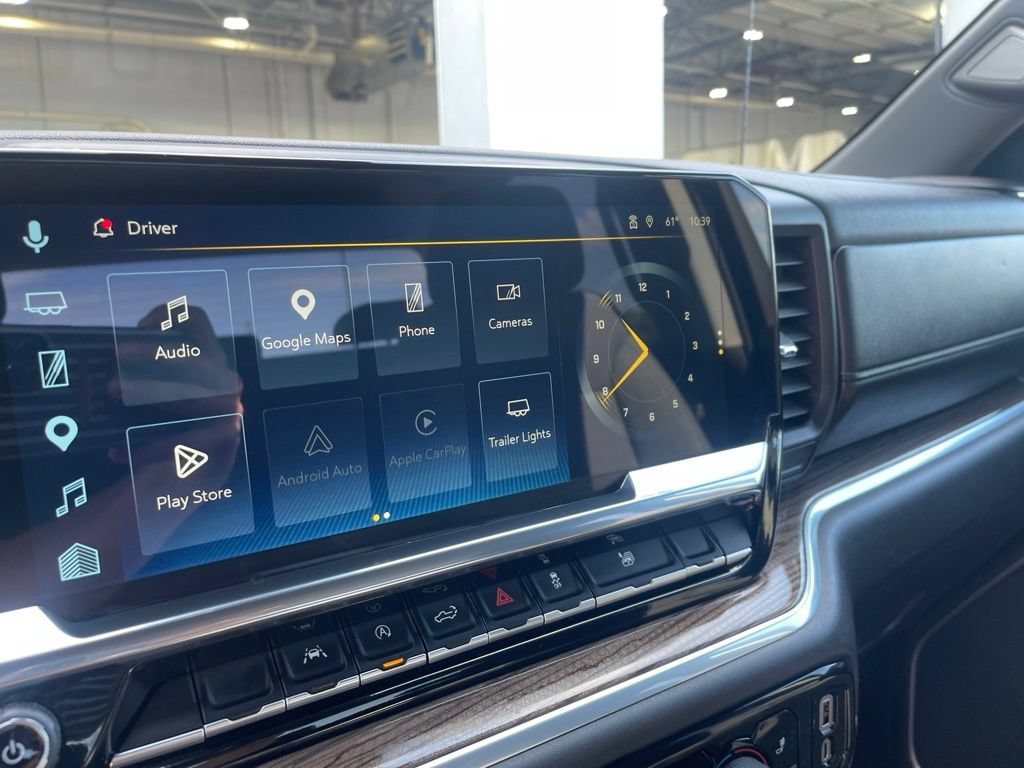 New 2026 Summit White Chevrolet LT (2FL) image 18