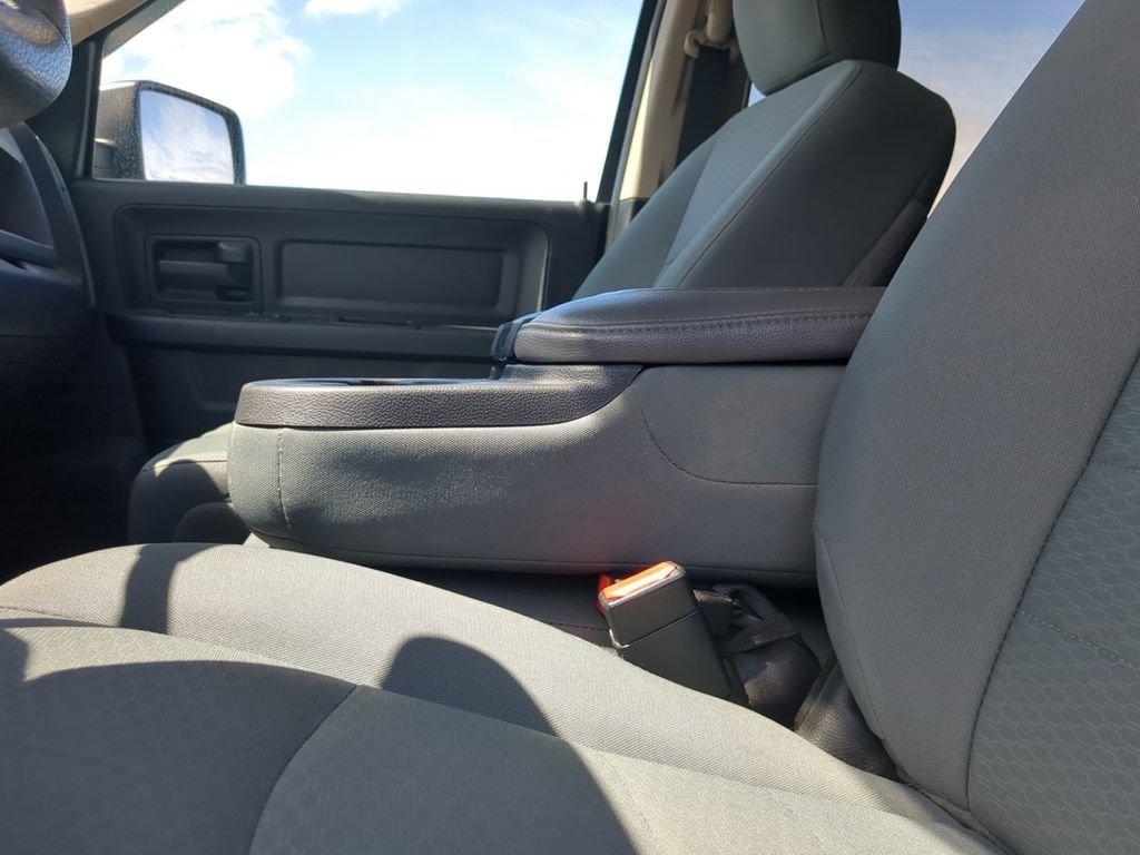 Used 2016 Silver Ram Tradesman image 25