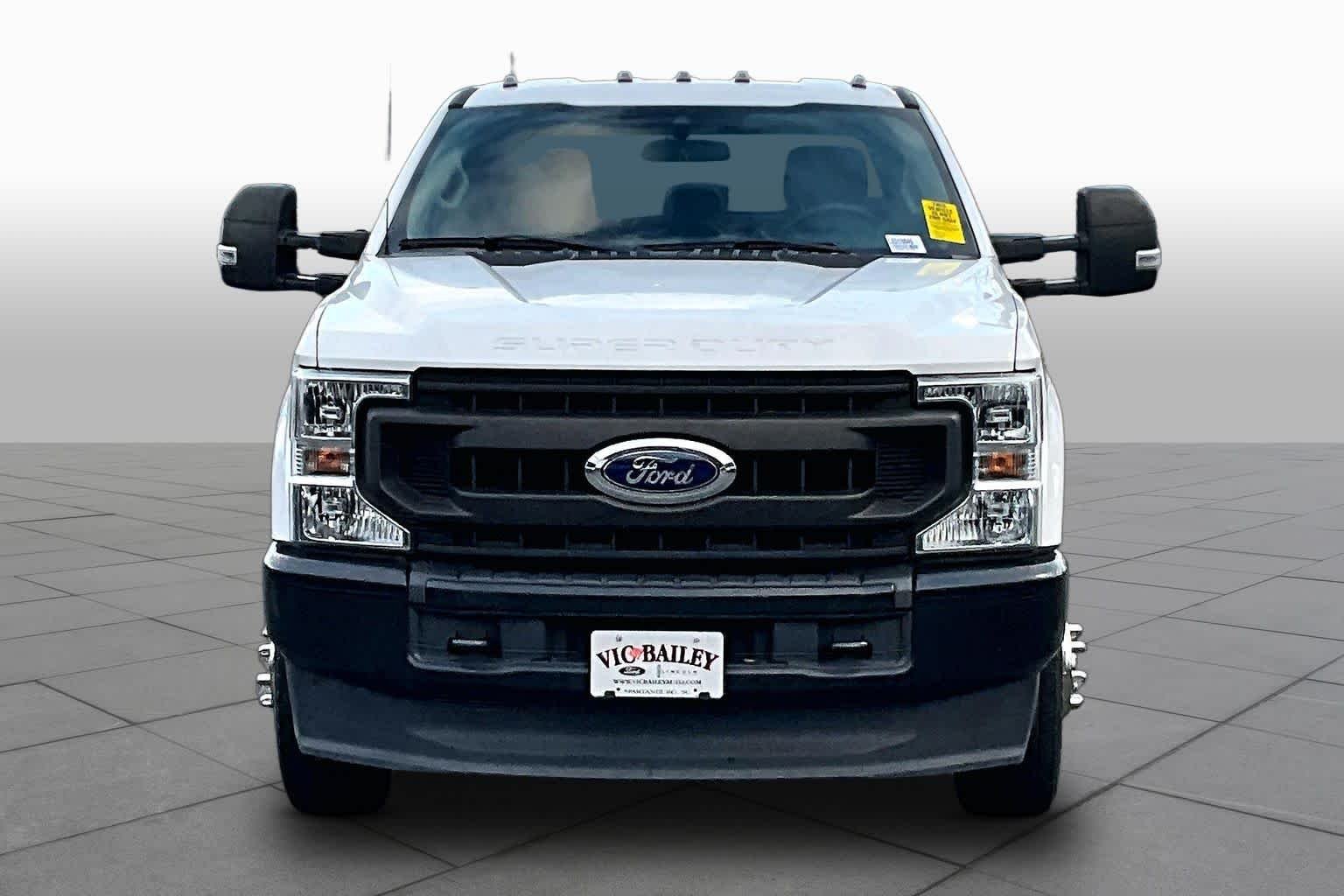 Used 2020 Oxford White Ford XL image 4