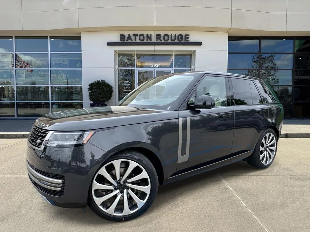 2026 Land Rover Range Rover 3.0 SE SWB's photo