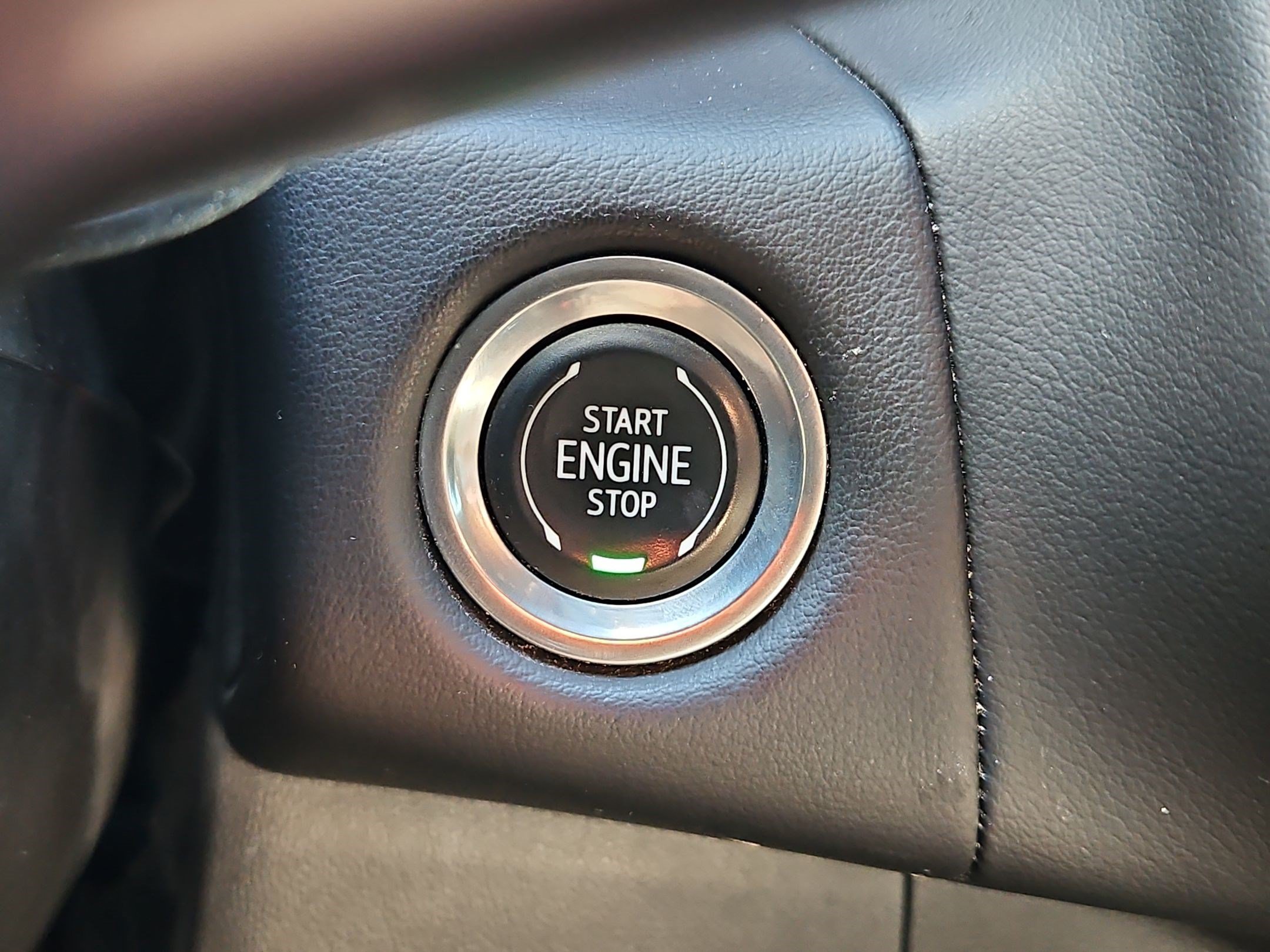2023 Chevrolet Suburban Premier - Photo 18