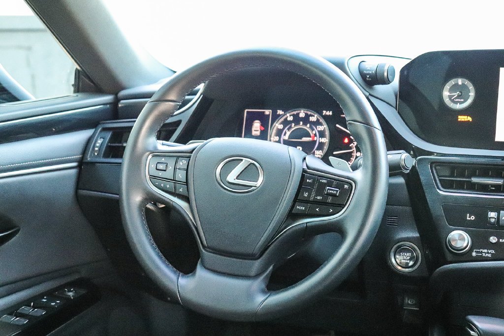 Used 2025 Iridium Lexus 350 image 16