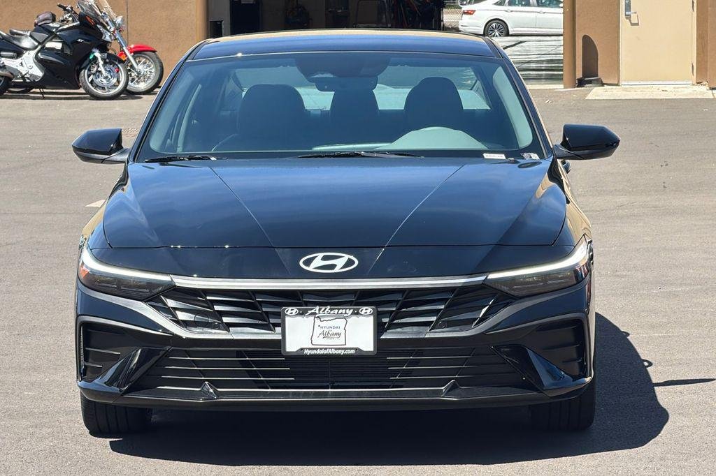 New 2026 Black Hyundai SEL Sport image 6