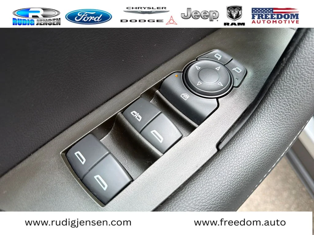 Used 2023 Gray Chevrolet LT image 11