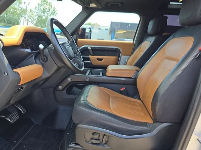 Used 2022 Gray Land Rover X image 3