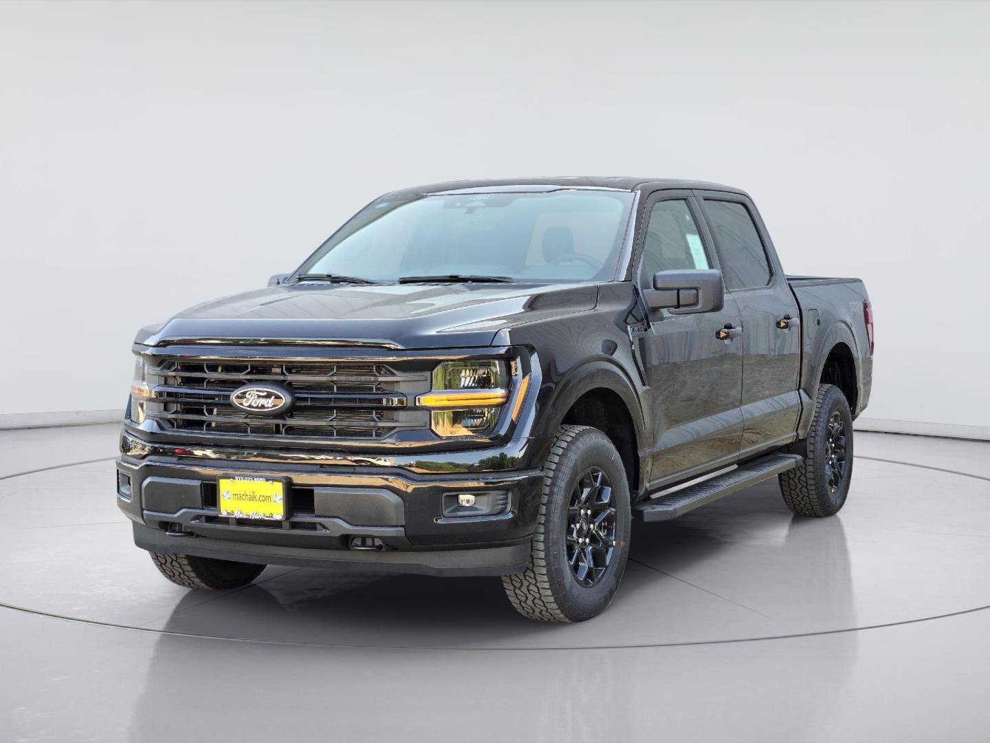 New 2026 Agate Black Metallic Ford XLT image 2