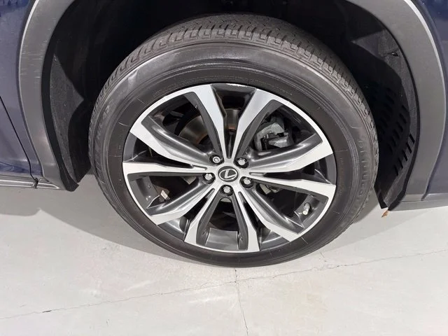Used 2019  Lexus 350 image 15
