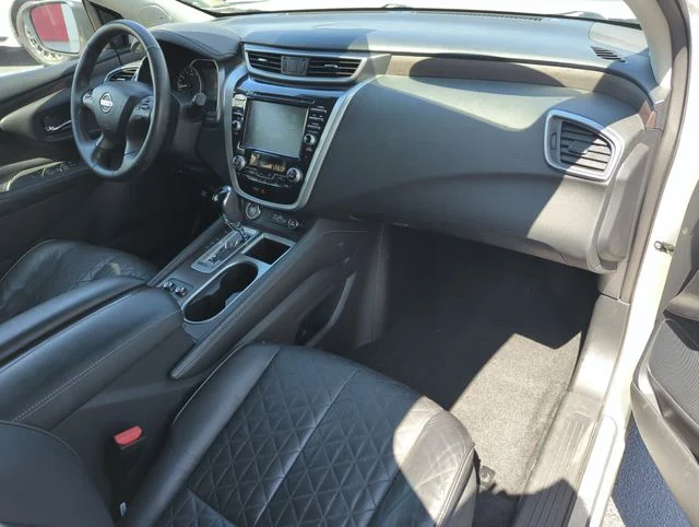 Used 2019 White Nissan Platinum image 23