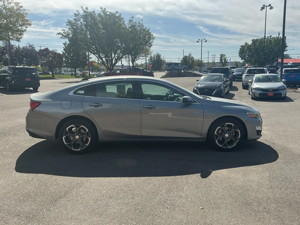Used 2024 Sterling Gray Metallic Chevrolet LT image 4