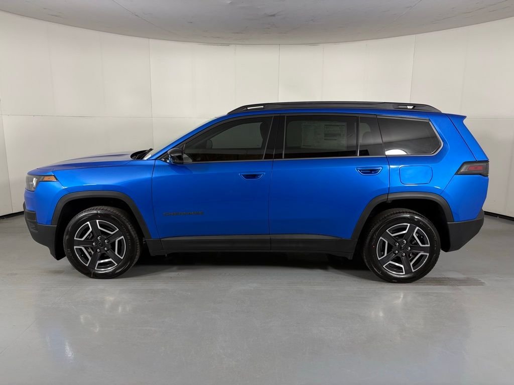 New 2026 Hydro Blue Pearl-Coat Exterior Paint Jeep Limited image 5