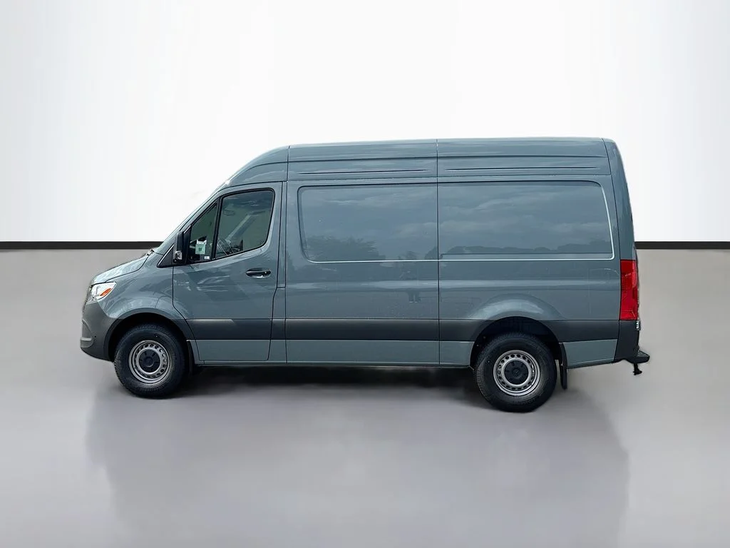 New 2026  Mercedes-Benz Cargo 144 WB image 6