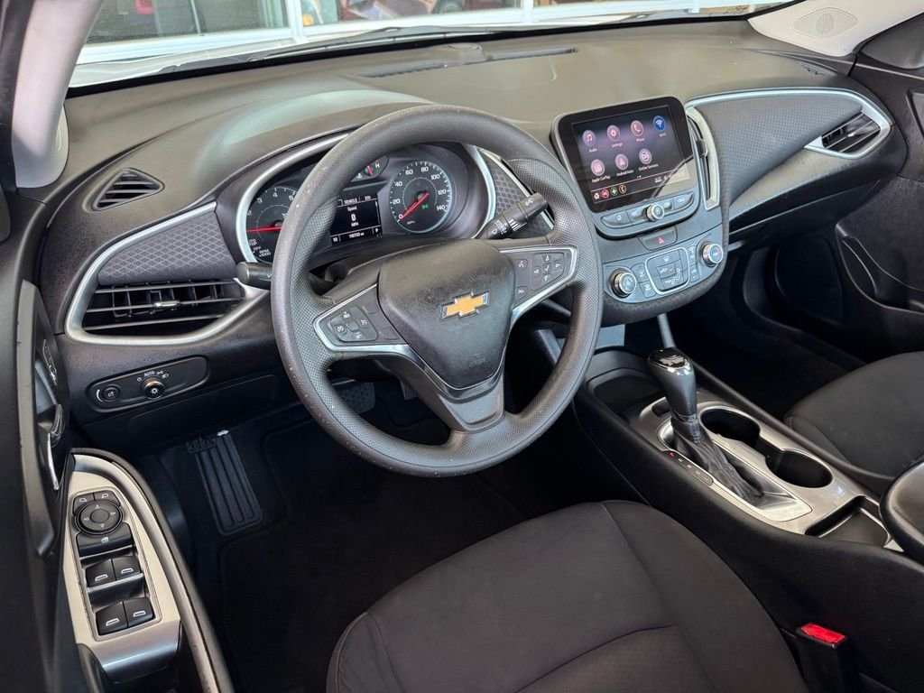 Used 2019 White Chevrolet LS image 3