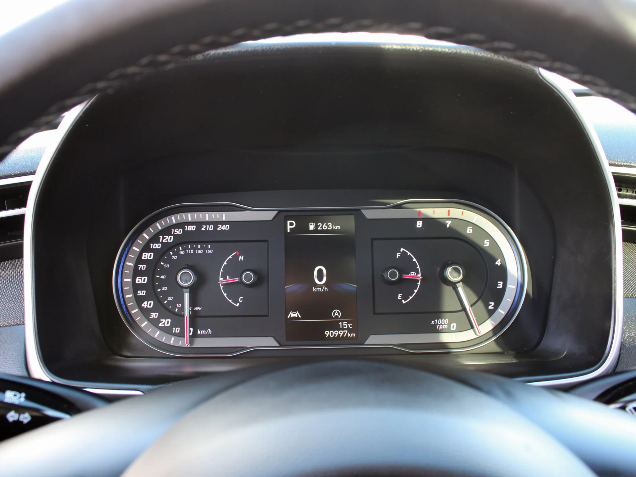 Certified Used 2023 Silver Hyundai Preferred * No Accidents | Remote Start | Panoramic Sunroof | Heated Leather Seats image 6