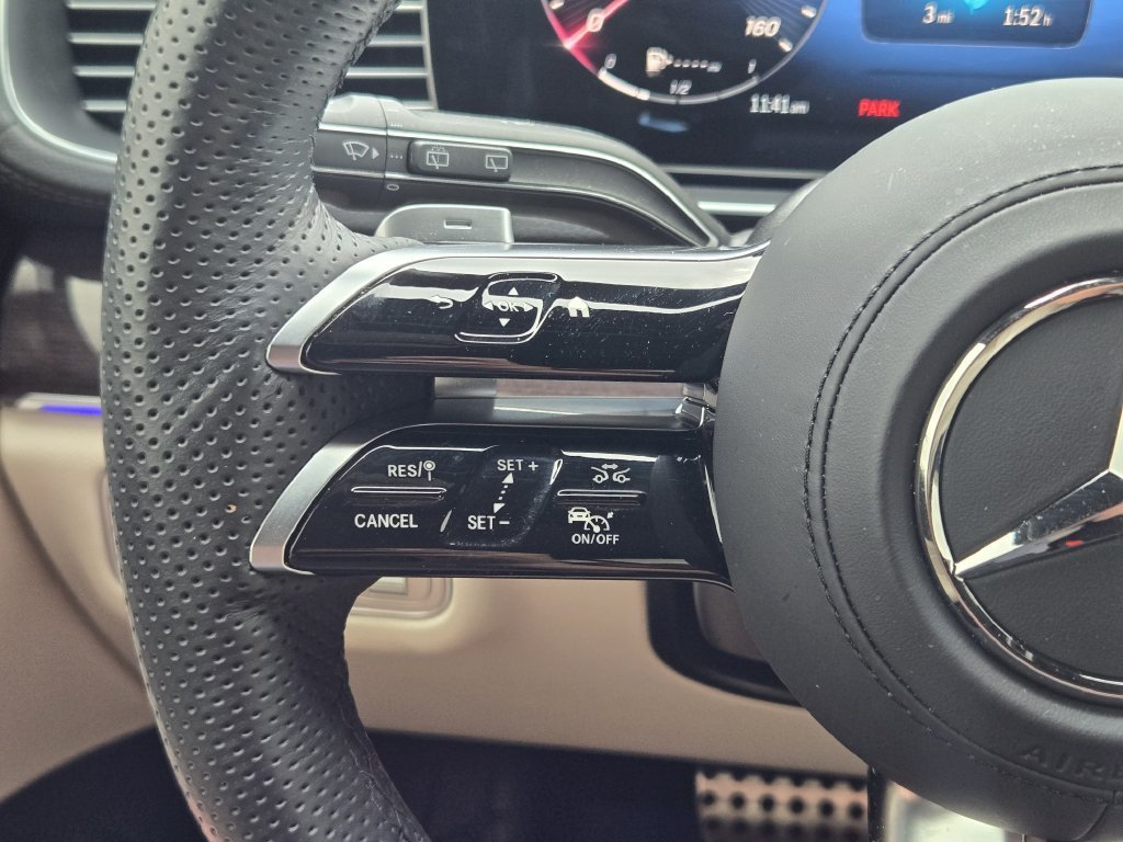 Used 2024 White Mercedes-Benz GLS 450 image 27
