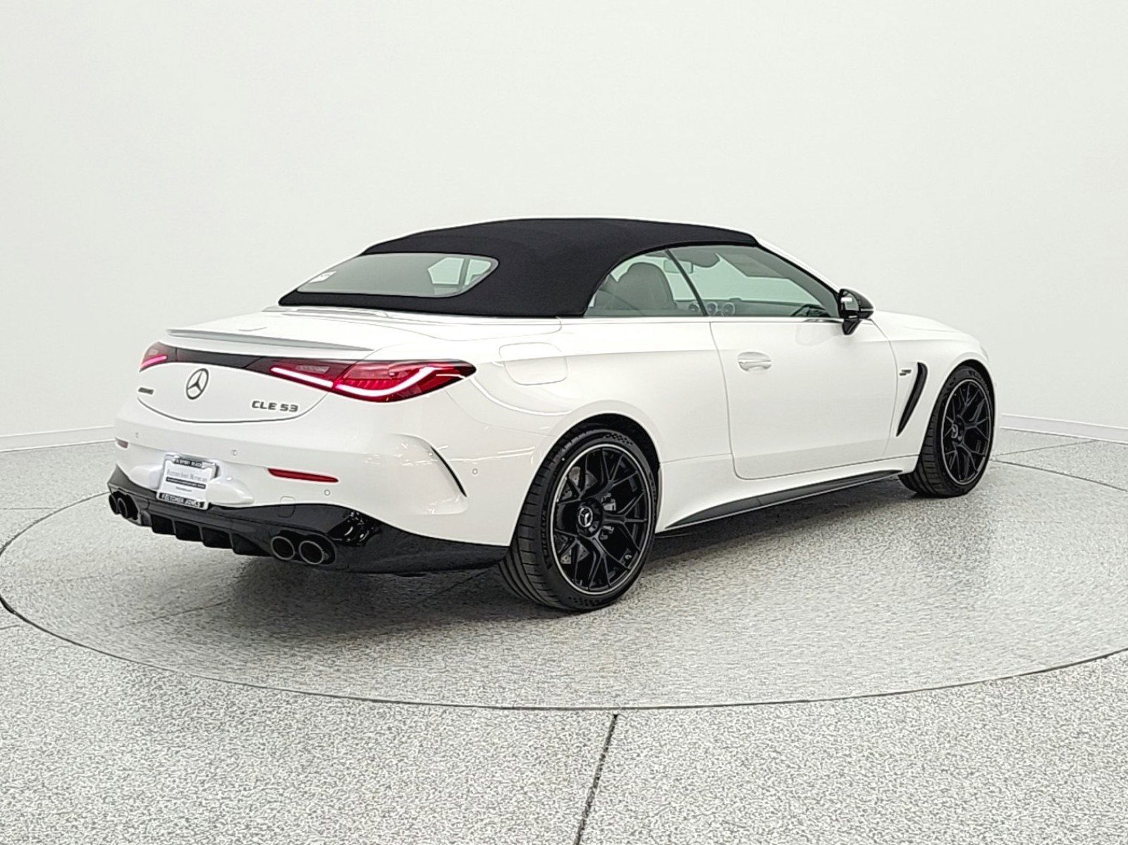 New 2026 MANUFAKTUR Moonlight White Metallic Mercedes-Benz AMG® CLE 53 4MATIC+ Cabriolet image 32