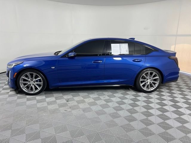 Used 2020  Cadillac Sport image 4