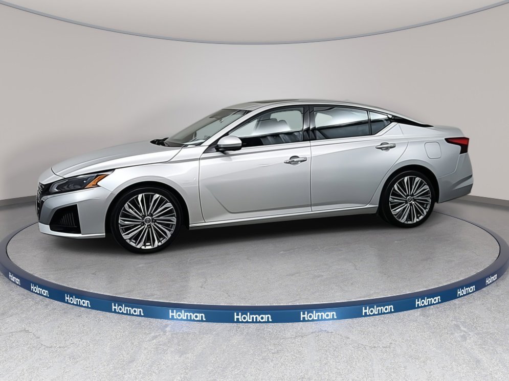 2023 Nissan Altima 2.5 SL photo 2