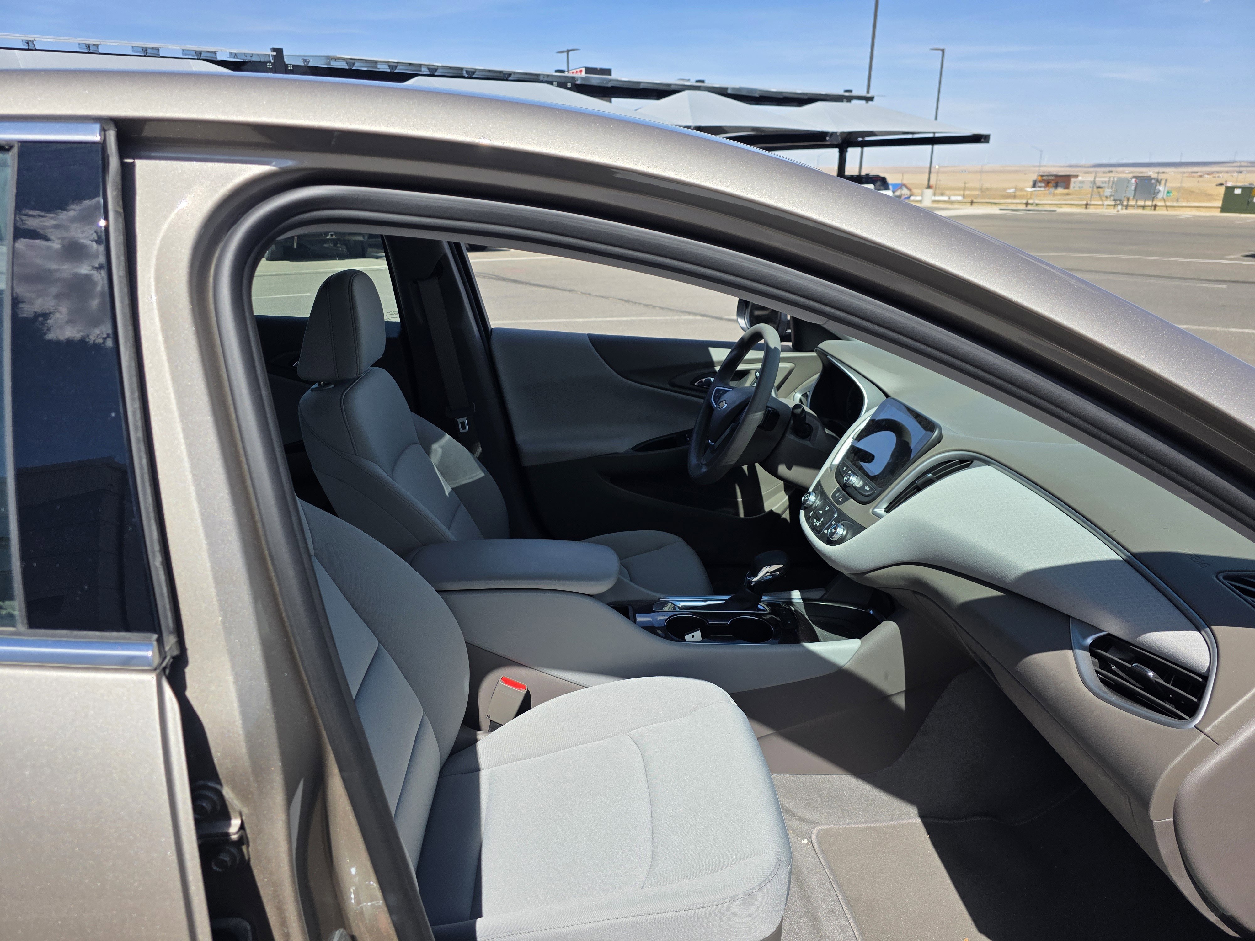 Used 2022 Gray Chevrolet LS image 16