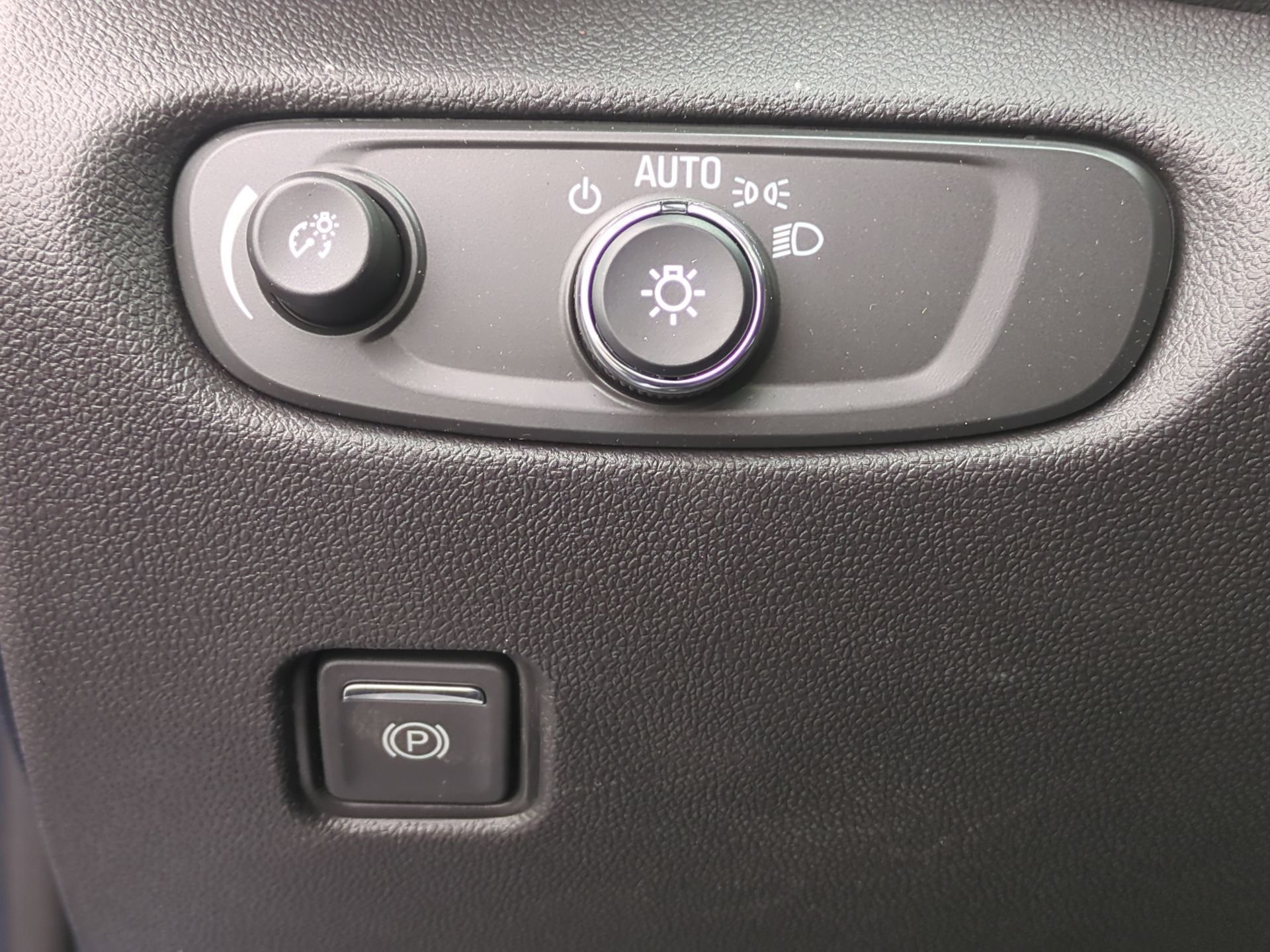 2025 Chevrolet Blazer 2LT - Photo 35