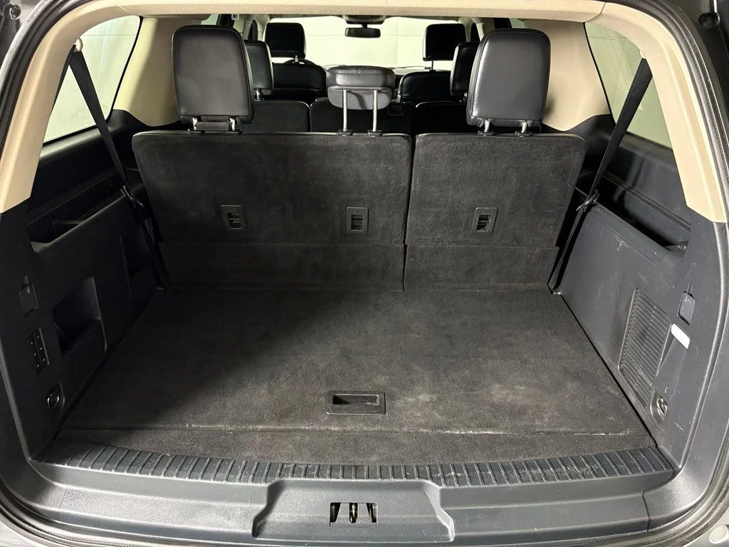 Used 2024 Silver Ford XLT image 44