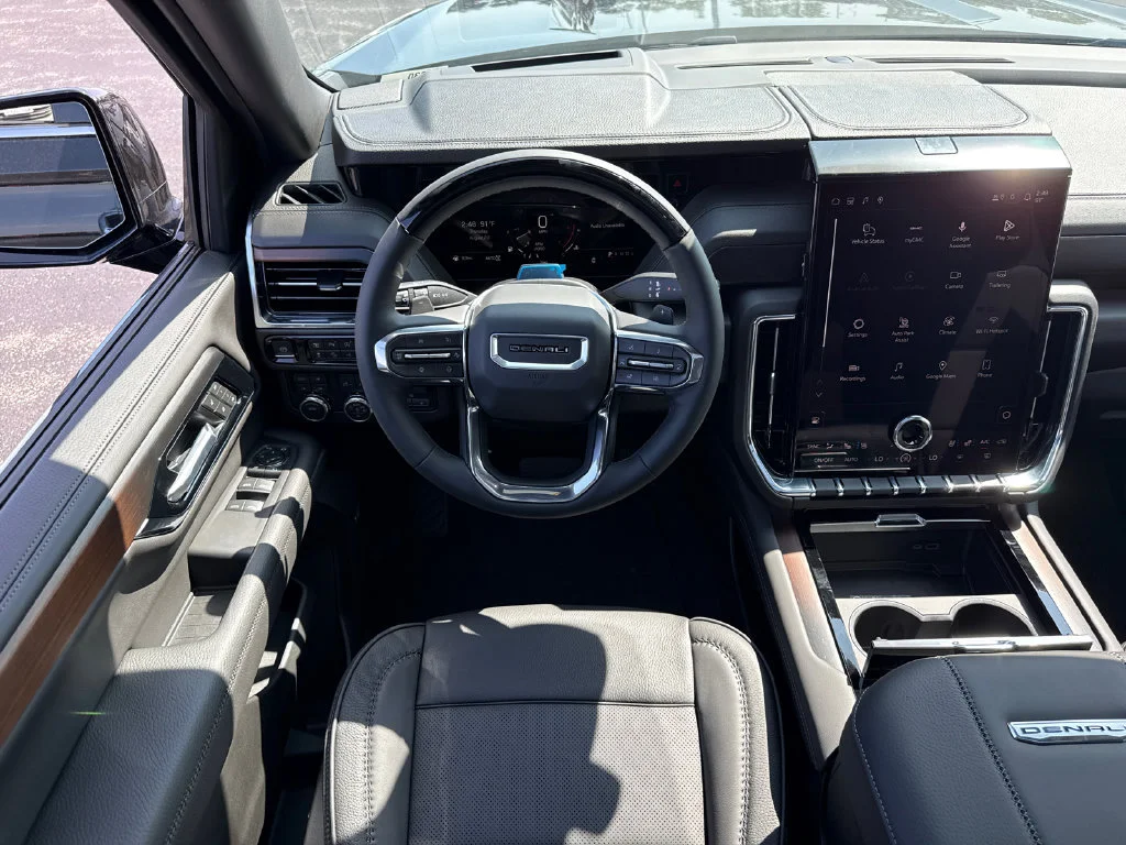 2026 GMC Yukon XL Denali - Photo 28