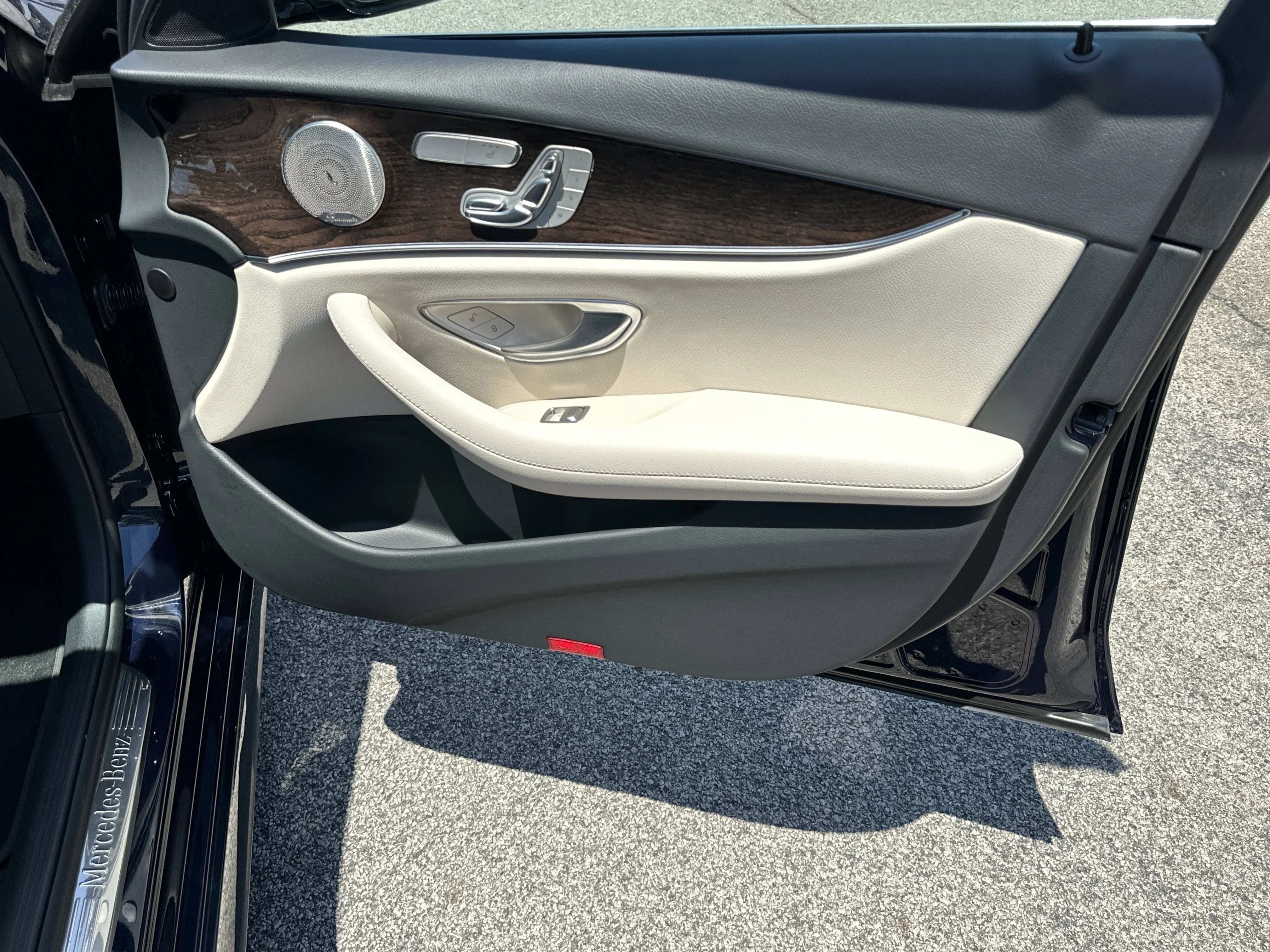 Used 2021 Lunar Blue Metallic Mercedes-Benz E 350 image 13
