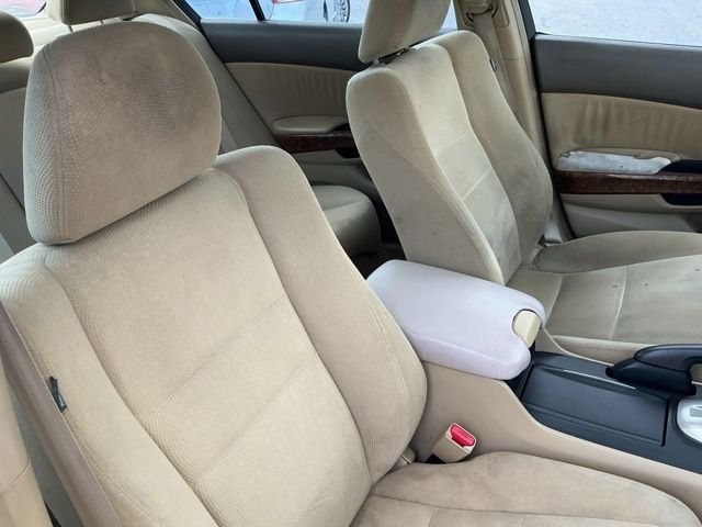 Used 2008  Honda EX image 24