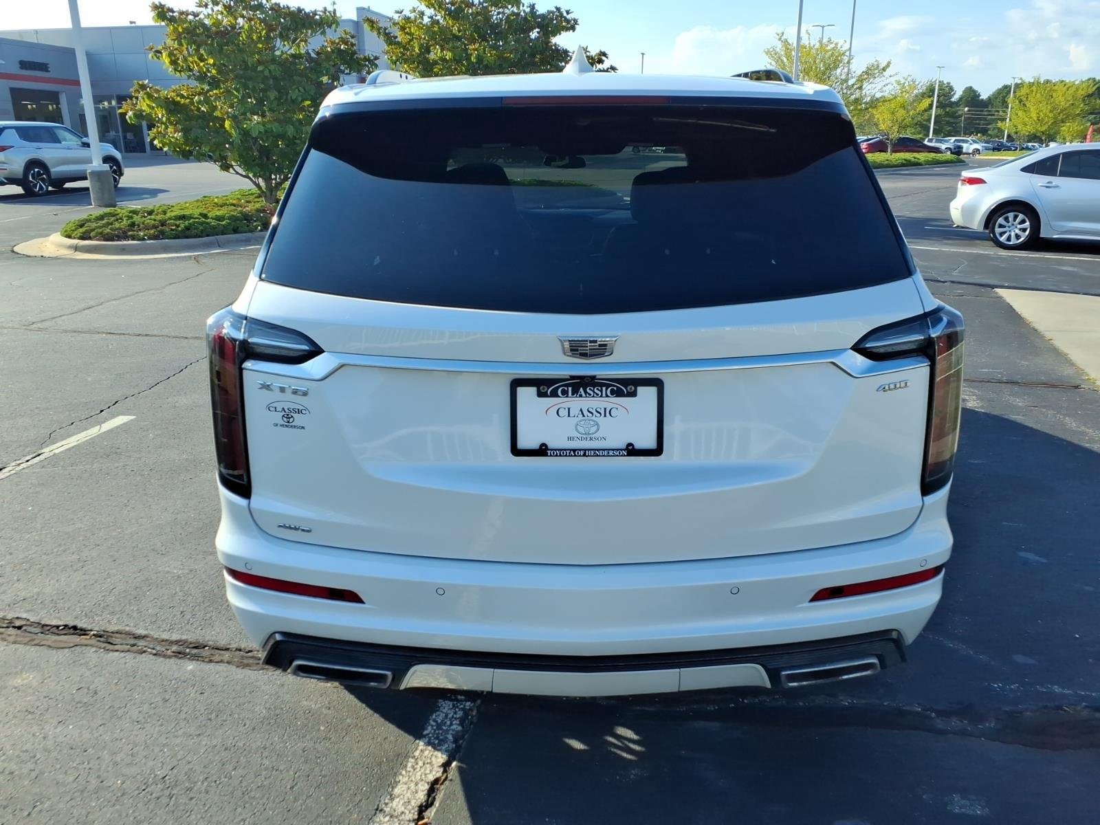 Used 2022 Crystal White Tricoat Cadillac Sport image 12