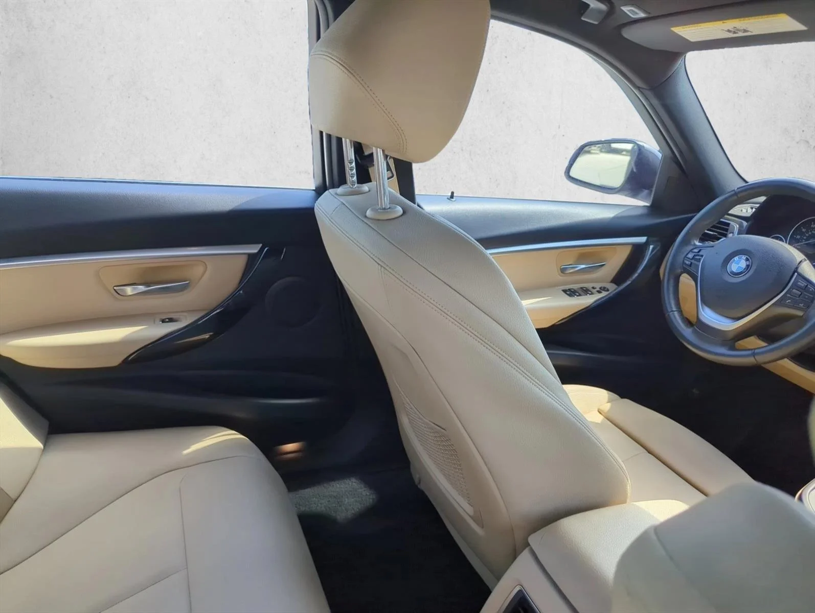Used 2018 Platinum Silver Metallic BMW 330i image 22