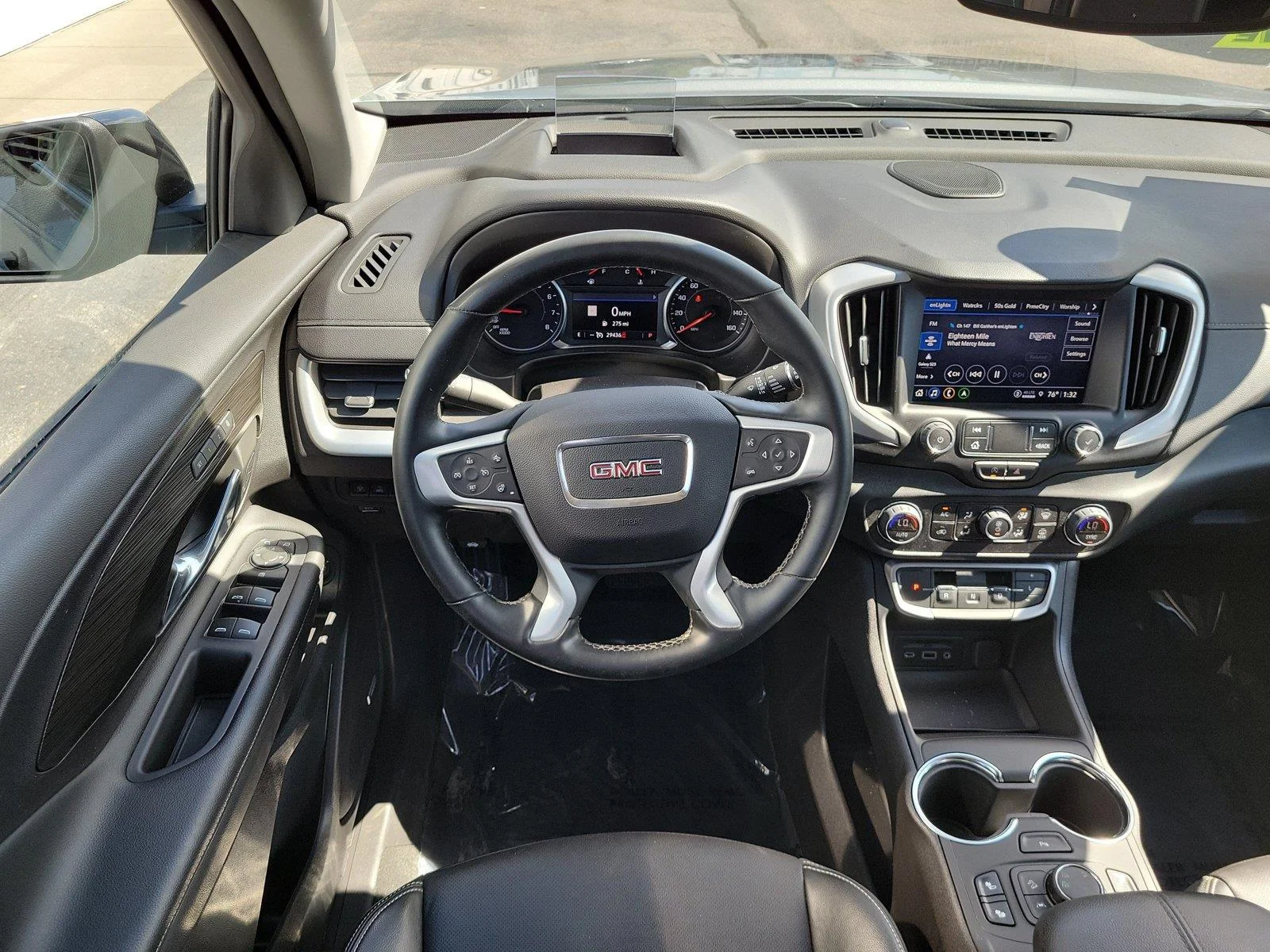 Used 2024 Sterling Metallic GMC SLT image 10