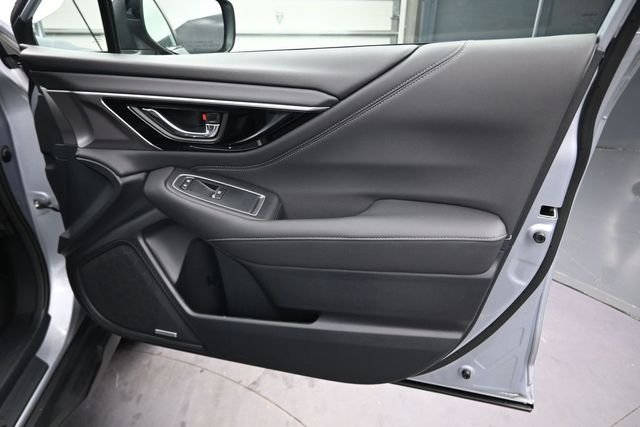 Used 2024 Ice Silver Metallic Subaru Limited image 25
