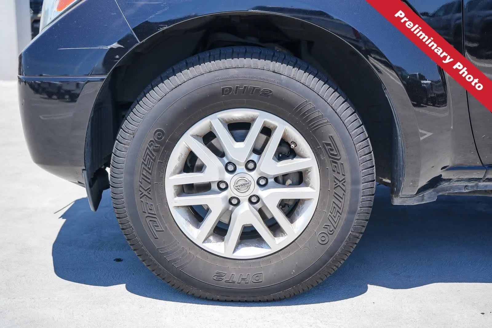 Used 2018 Magnetic Black Nissan SV V6 image 11