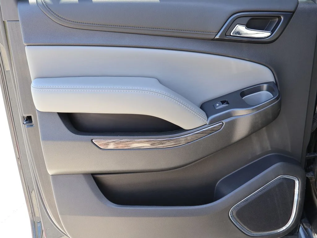 Used 2019 Black Chevrolet LT image 17