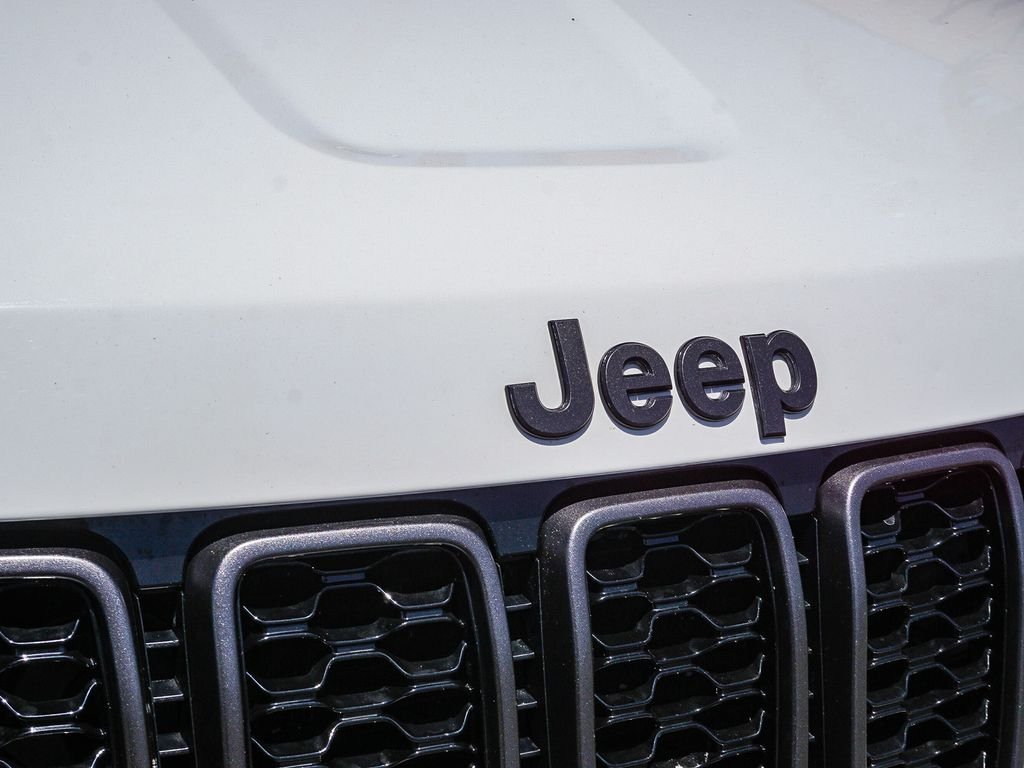 Used 2021 White Jeep Limited image 12