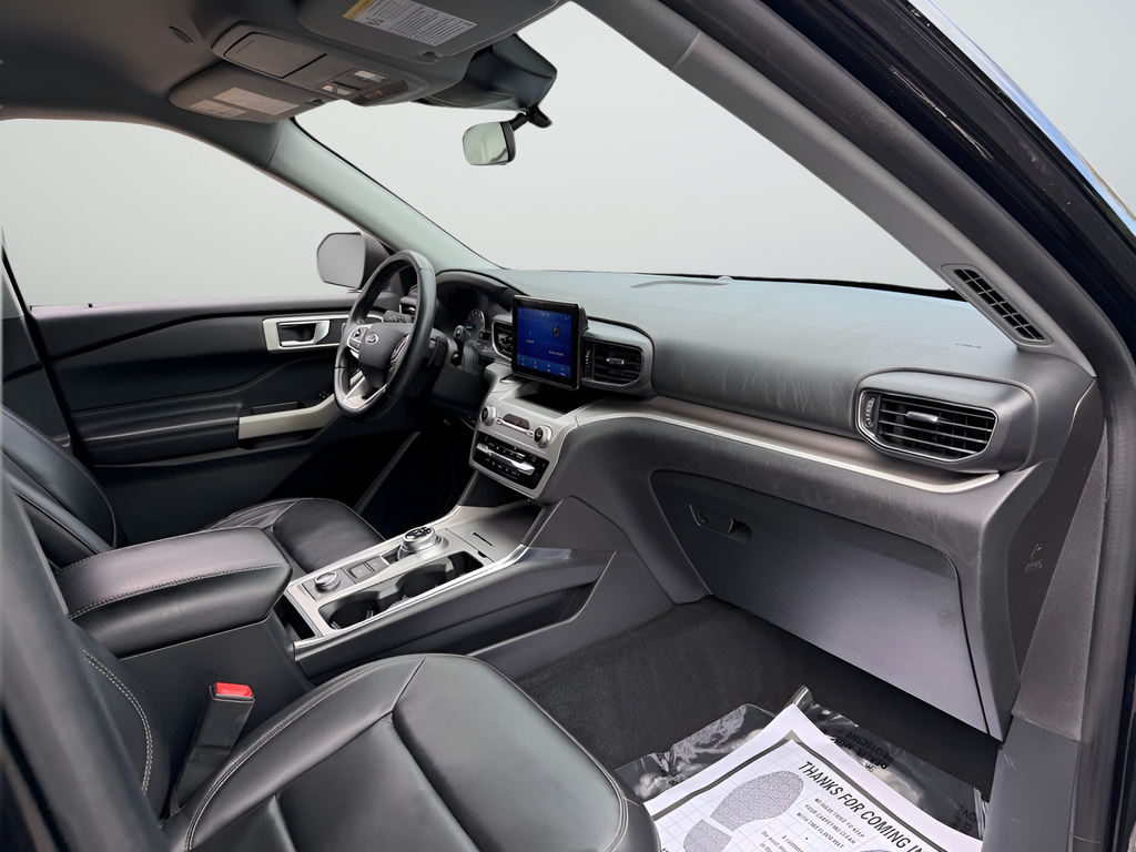 Used 2020 Black Ford XLT image 31
