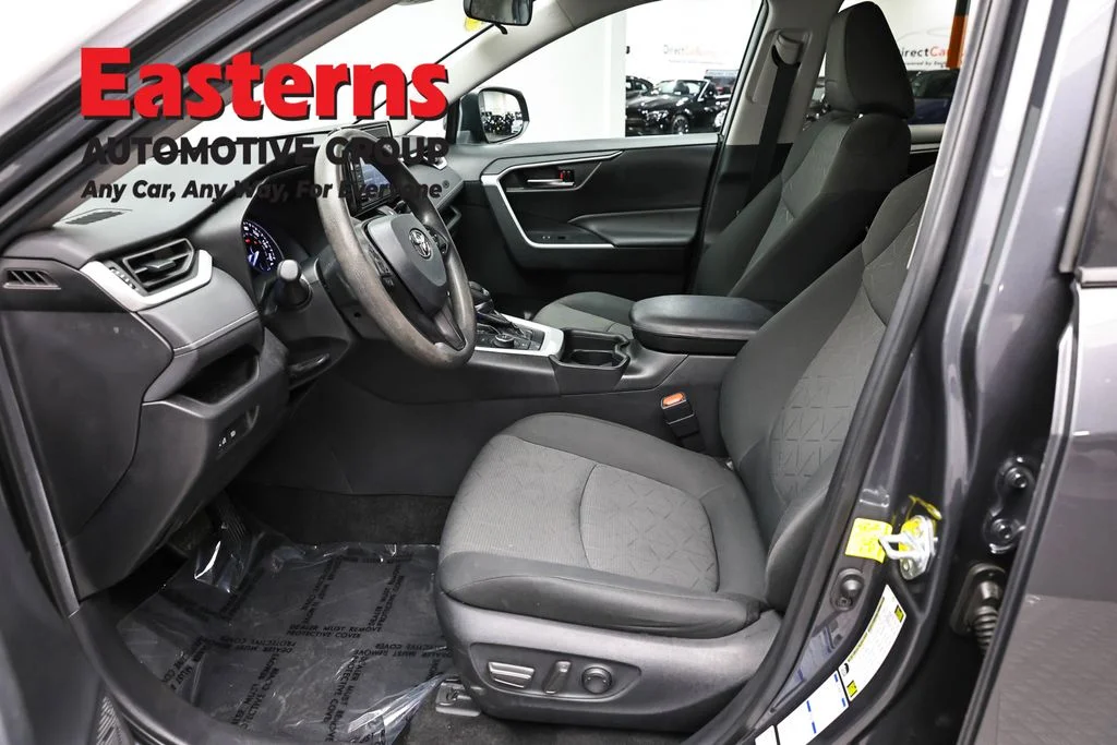 Used 2021 Gray Toyota XLE image 14