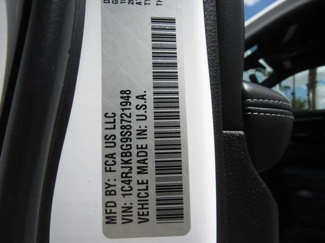 Used 2025 Bright White Clearcoat Jeep Limited image 29