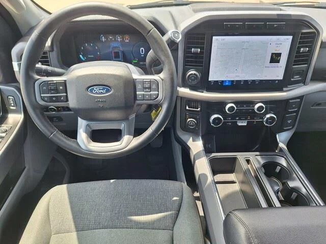 Used 2024 Agate Black Metallic Ford XLT image 23