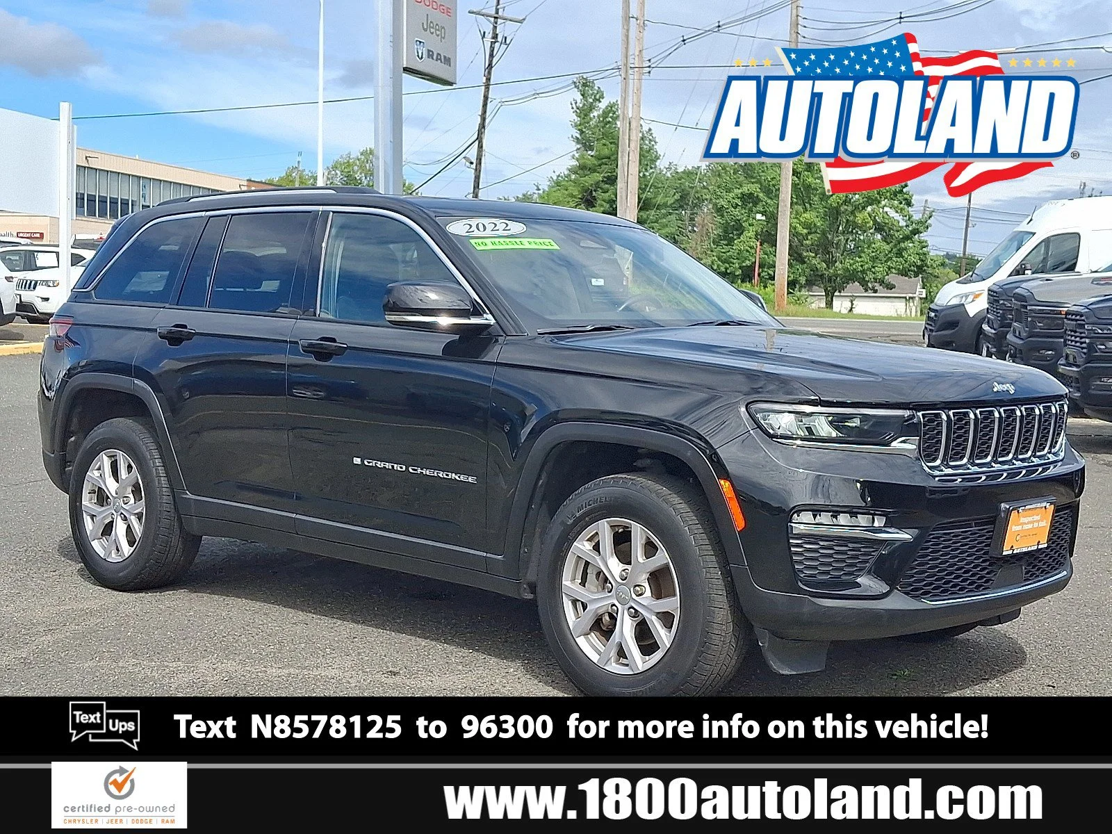 Certified Used 2022 Diamond Black Crystal Pearlcoat Jeep Limited image 1