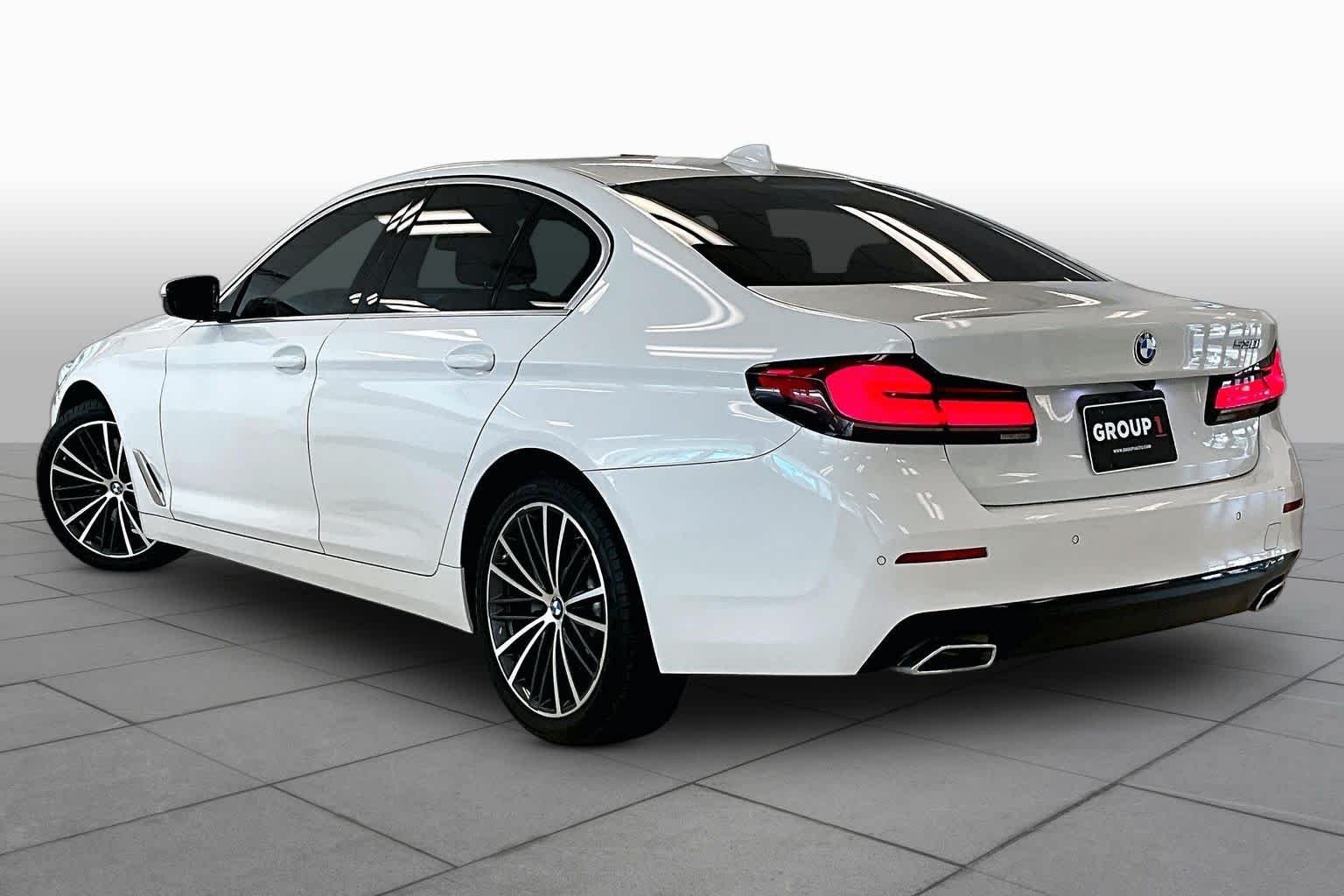Used 2023 Alpine White BMW 530i image 10