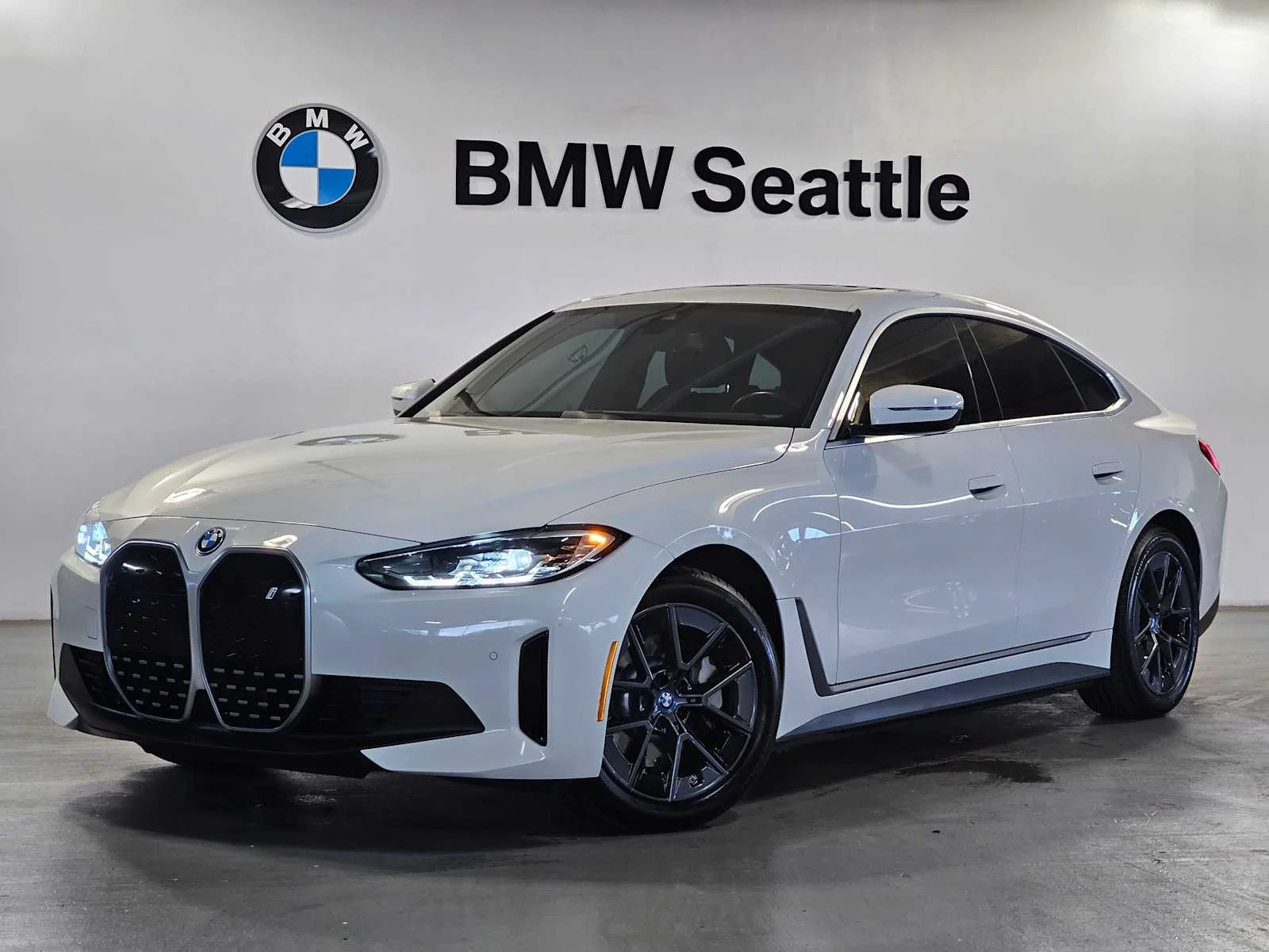 2023 BMW i4
