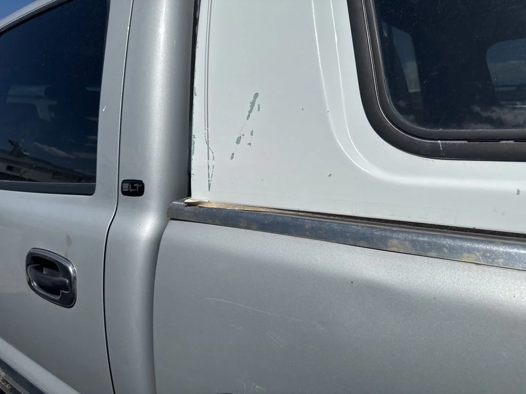 Used 2005 Special Paint GMC SLT image 28